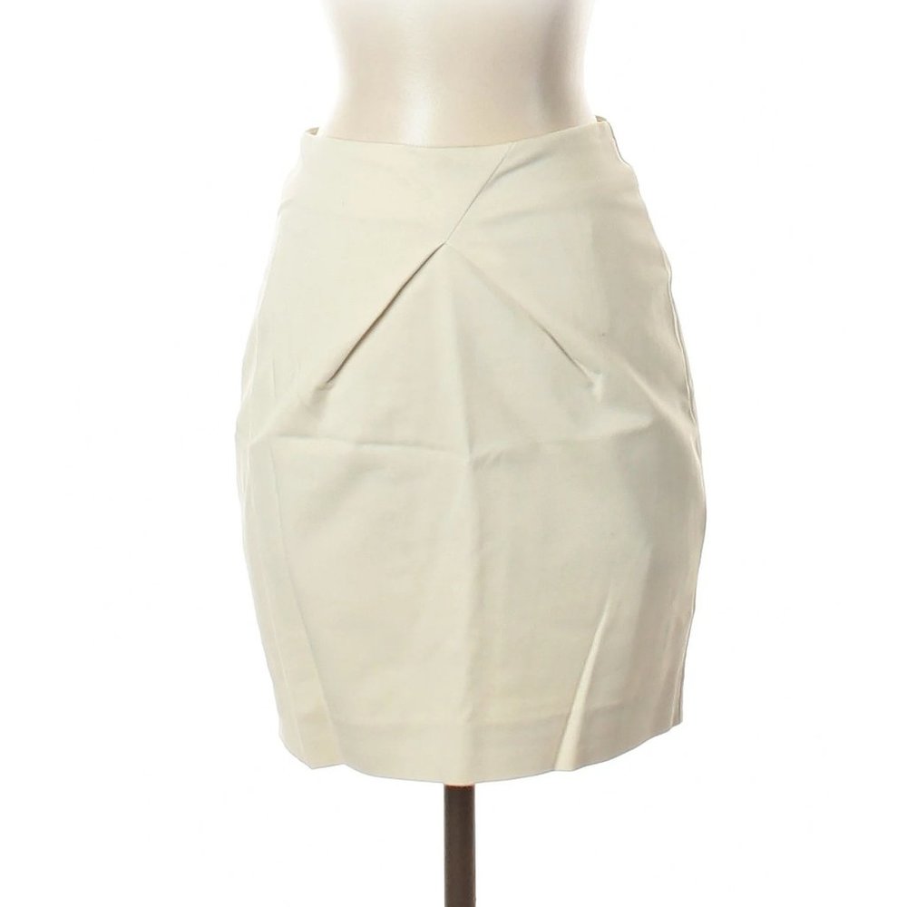 H&M Ivory Mini Tailed Pencil Skirt